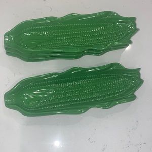 Set of 4- Vintage Sur La Table stackable green corn on the cob holders